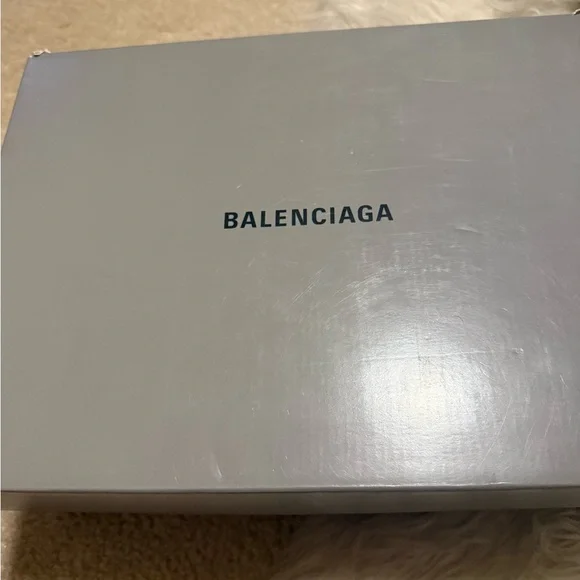 100% authentic BALENCIAGA track sneakers size 37 - Picture 2 of 8
